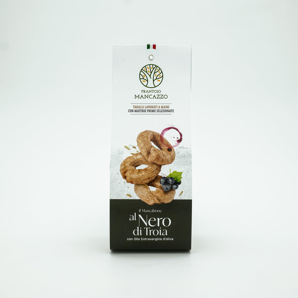 Taralli al Nero di Troia